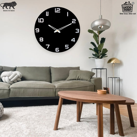 Wood Heart Classic Black Round Wall Clock – Bold & Minimalistic Look