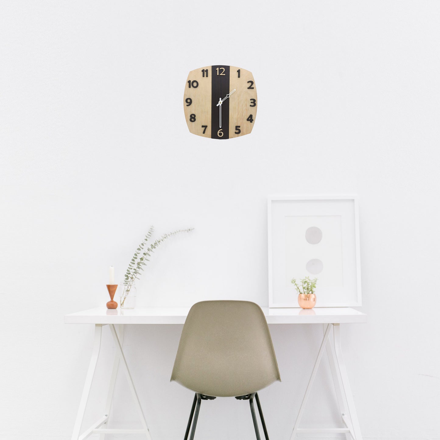 Two-Tone Vertical Stripe Wooden Wall Clock