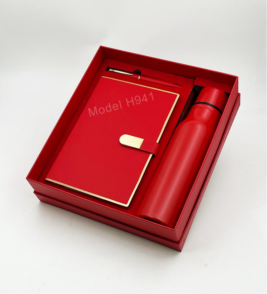 Elite Trio Gift Set (Diary, Pen & Bottle)