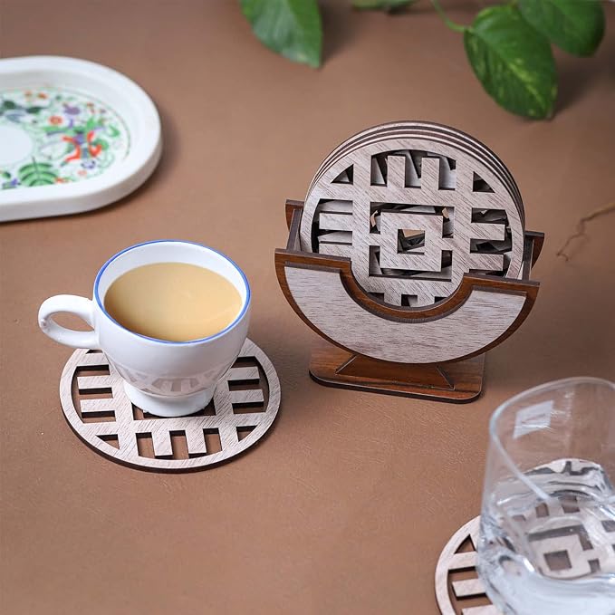 Wooden Round Coaster Set with Geometric Cutwork – Whitewashed Finish