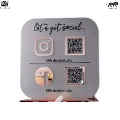 Square Acrylic Social Media QR Stand