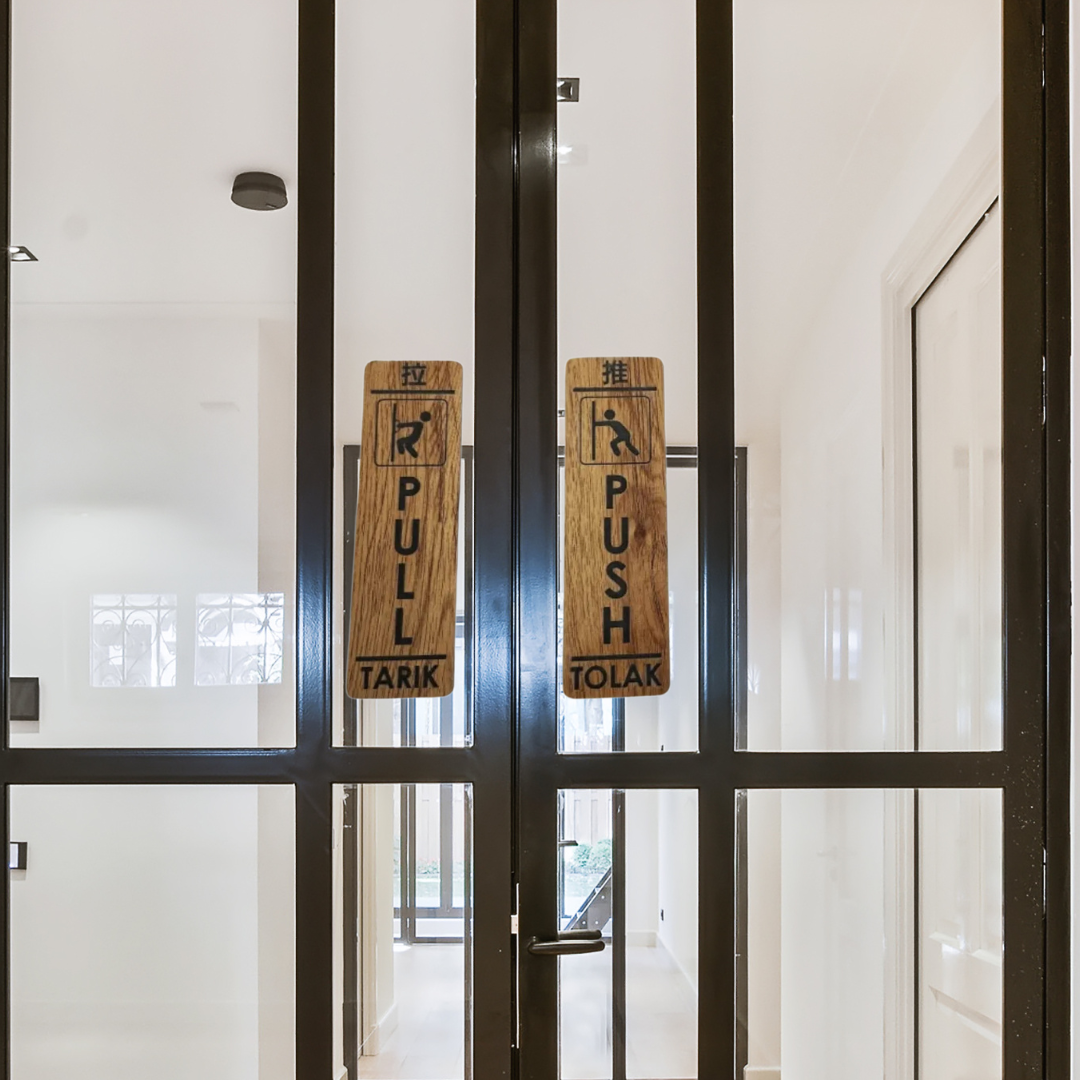 Wooden Push & Pull Door Sign Plates – Multilingual Design